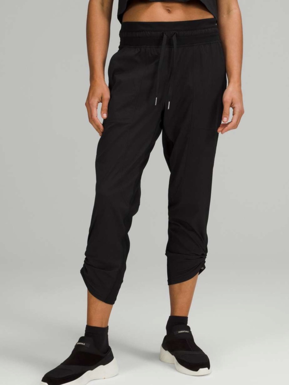 Lululemon Dance Studio Mid Rise Crop Pants Womens Size 4 Black Stretch Q